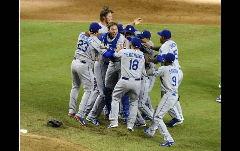 Los jugadores festejan su triunfo. AFP /