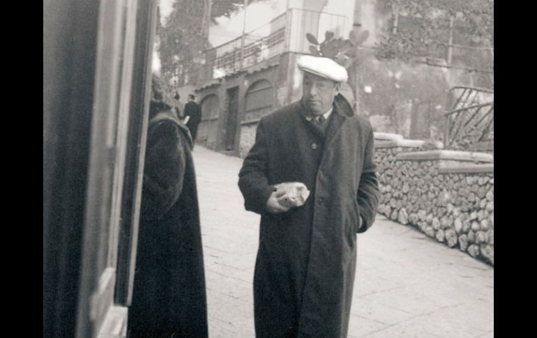 Neruda, quien retornó a Chile en 1972, fue un defensor a ultranza del gobierno socialista. ARCHIVO /