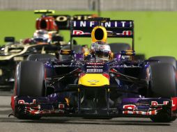 Sebastian Vettel registró un tiempo de 1:42.841 para ganar el derecho a liderar el Gran Premio de Singapur. EFE /