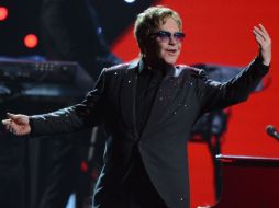 Elton John participó junto a otros cantantes en el festival de una estación de radio. AP /