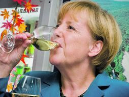 Angela Merkel celebra su triunfo en las elecciones legislativas de Alemania. EFE /