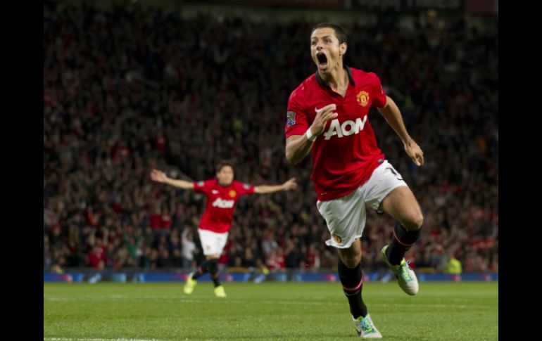 Javier Hernández se ganó el reconocimiento de su entrenador tras el encuentro frente el Liverpool. AP /