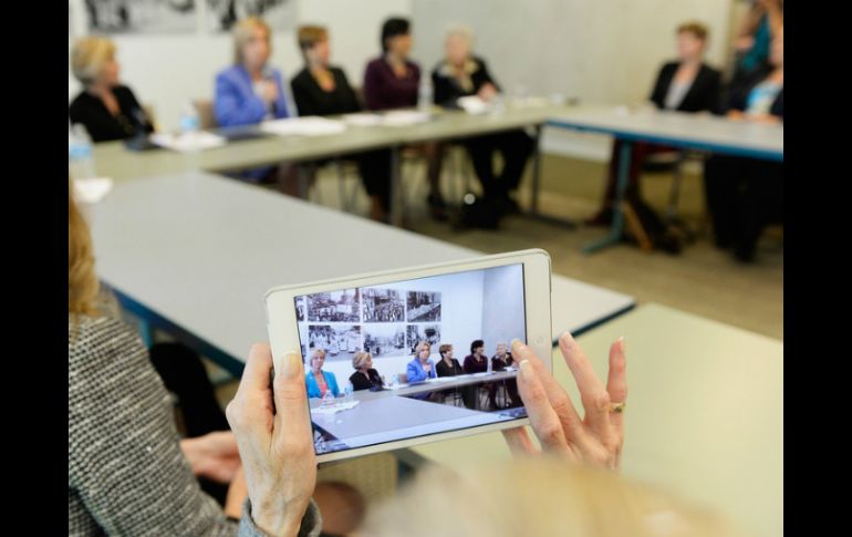 Una semana tomó a los estudiantes navegar libremente con los iPads emitidas por la escuela. ARCHIVO /