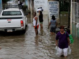 La empresa de comunicación móvil ayuda al estado más afectado por las pasadas tormentas tropicales. EFE /