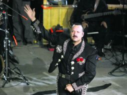 Pepe Aguilar es una de las fortalezas del recinto de medianoche en el género ranchero ahora que Vicente Fernández se retiró. ESPECIAL /