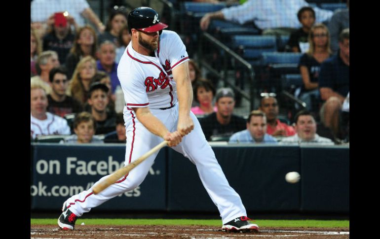 Evan Gattis, 24 de los Bravos de Atlanta en el juego disputado en el Turner Field. EFE /