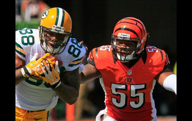 Vontaze Burfict (55) fue el jugador más castigado tras la semana tres de la NFL. AP /