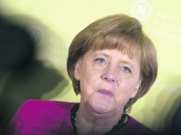 La popularidad de Angela Merkel, se encuentra en el punto más alto entre los electores, afirman.  /