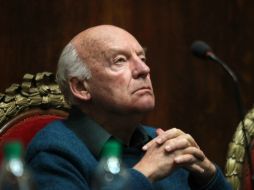 En 2009 el escritor uruguayo Eduardo Galeano recibe la Medalla de Oro del Círculo de Bellas Artes. ARCHIVO /