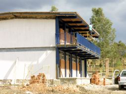 Francisco Ayón informa que en próximos días podrán dar inicio a construcción de escuelas en Tlajomulco, Zapopan y otros municipios. ARCHIVO /