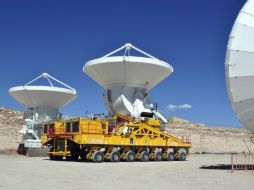 La última de las 66 antenas que componen este complejo científico situado en el norte de Chile. EFE /