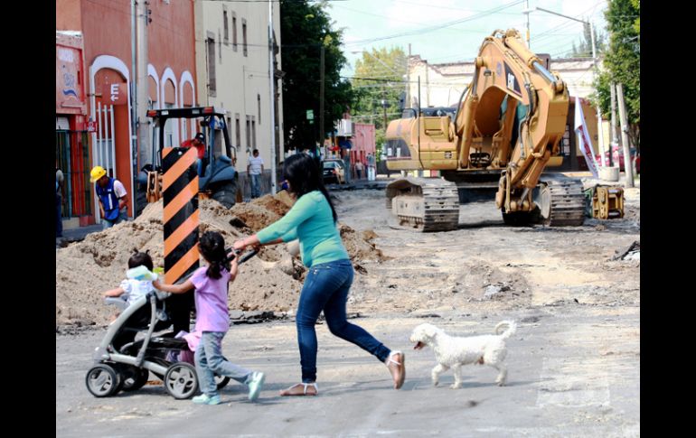 En avenida Chamizal ya empezaron los trabajos.  /