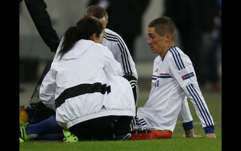 Fernando Torres sufrió su lesión en la victoria del Chelsea frente al Steaua de Bucarest. ARCHIVO /