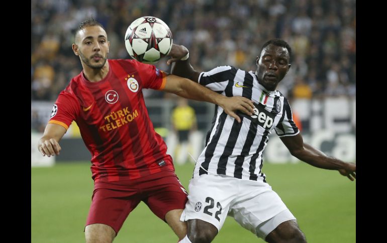 La Juve y el Galatasaray brindaron un disputado encuentro que culminó en empate. AP /