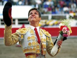 Julián López regresa a Guadalajara luego de la fuerte cornada. ARCHIVO /