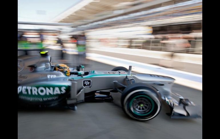 El piloto británico Lewis Hamilton durante la primera sesión libre del Gran premio de Corea del Sur. AFP /