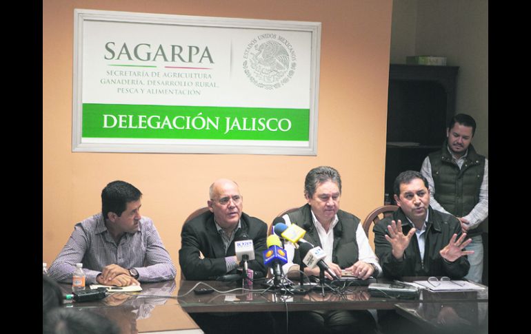 Habrá apoyos. Javier Guízar Macías (derecha), delegado de la Sagarpa, espera beneficios para los afectados por las lluvias en el Estado EL INFORMADOR /