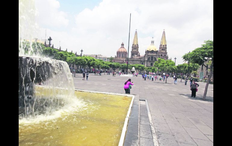 La actividad comercial y laboral de la zona del Centro Histórico tapatío podrían garantizar que aumente la seguridad. EL INFORMADOR /