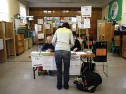 El electorado irlandés rechazó por un estrecho margen la abolición del Senado. AFP /