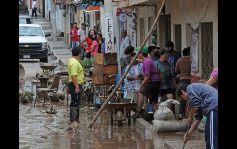 Informan que hasta el momento se han censado tres mil 300 viviendas que resultaron dañadas. ARCHIVO /