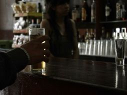 Para este año se prevé llegar a 35 mil pacientes orientados al problema ocasionado por esta ingesta excesiva de alcohol. ARCHIVO /