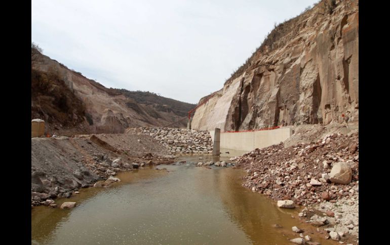 Con la cortina de la Presa El Zapotillo a 105 metros se inundarían tres municipios: Temacapulín, Acasico y Palmarejo. ARCHIVO /