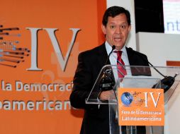 Roberto Campa participa en el Foro La Democracia Latinoamericana organizado por el IFE. NTX /