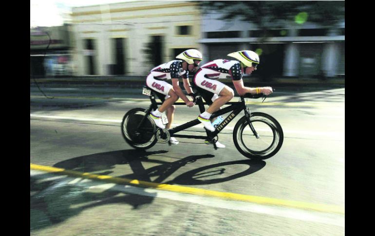 Ciclistas estadounidenses. Para este encuentro se esperan la llegada de 300 participantes originarios de 22 países. MEXSPORT /