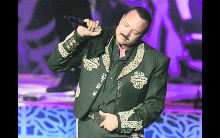 Pepe Aguilar presentará ''Lástima que sean ajenas'', su más reciente disco, un tributo a Vicente Fernández.  /