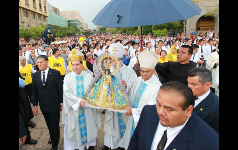 En estos momentos se desarrolla la misa en honor a la Virgen en la explanada del Instituto Cultural Cabañas.  /