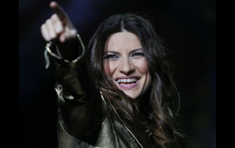 El material, que celebra los 20 años de trayectoria artística de Pausini, incluirá nuevas versiones de sus éxitos. ARCHIVO /