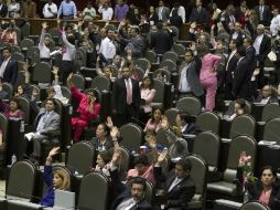 El pleno de la Cámara de Diputados aprueba en lo general con 317 votos a favor y 164 en contra el dictamen del IVA, ISR y IEPS. NTX /