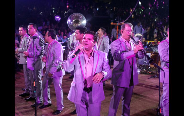 El Palenque de las Fiestas de Octubre, el favorito de La Arrolladora Banda El Limón.  /