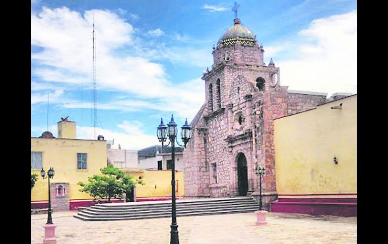 Paseo. Este municipio es ideal para dar paseos en sus plazas al aire libre.  /