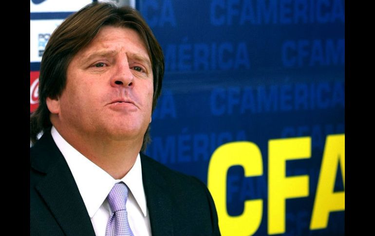 Miguel Herrera será presentado este domingo al frente del Tri. ARCHIVO /