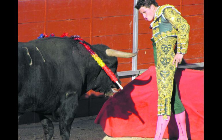 Partirá plaza. Arturo Saldívar llegará con 22 festejos toreados en lo que va del año, y con dos indultos a cuestas.  /