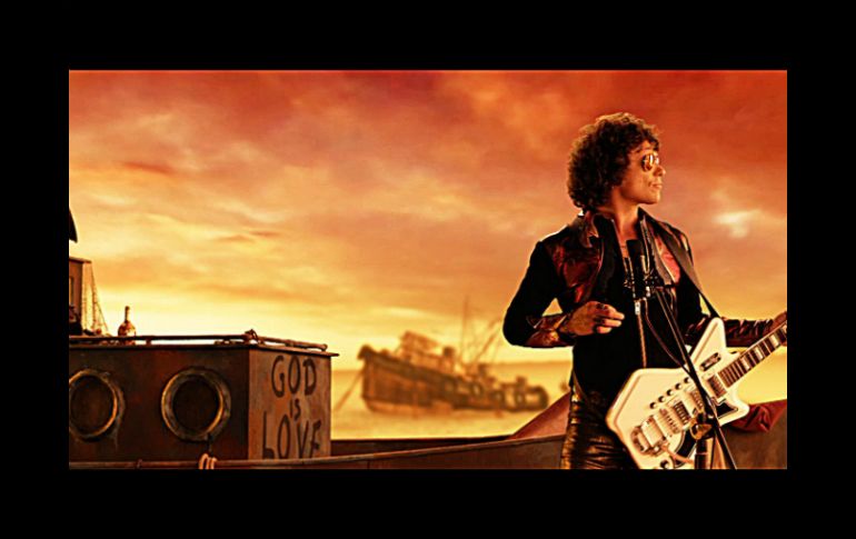 Material promocional del nuevo disco del cantante Enrique Bunbury ''Palosanto''. EFE /