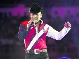 Espinoza Paz es uno de los cantantes gruperos con mayor arrastre gracias a su carisma  /