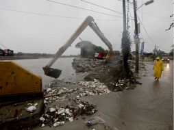 Algunas colonias del estado han comenzado con labores de limpieza tras las afectaciones del huracán. SUN /