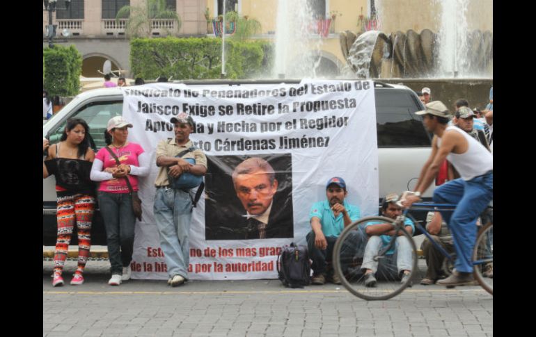 La manifestación estuvo dirigida contra el panista, Alberto Cárdenas Jiménez, promotor de este aprovechamiento.  /