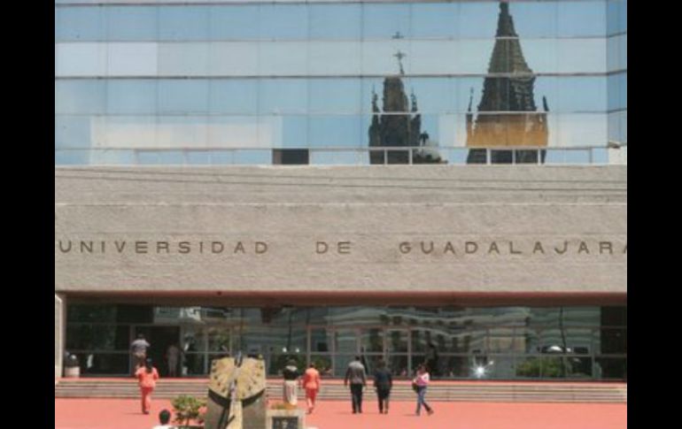 El viernes el SUTUdeG tendrá una asamblea para determinar las acciones concretas para lograr resultados positivos para sus afiliados. ARCHIVO /