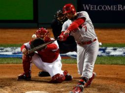 Los Cardenales evitaron la blanqueada en el noveno, cuando Matt Holliday bateó un jonrón solitario ante Ryan Dempster. AFP /