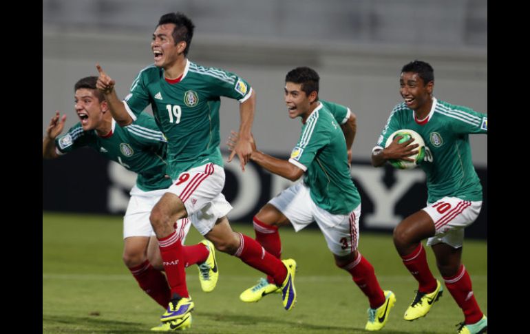 Con el triunfo 1-0 ante Suecia, el Tri Sub-17 logra ir a octavos de final del Mundial de la categoría. Jugará contra Italia. AFP /