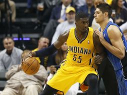 En la primera mitad, Hibbert estuvo a punto de igualar su marca de por vida en rebotes. AFP /