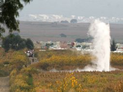 Vista de la fuga de gas de esta mañana cerca de los fraccionamientos de Chulavista y Lomas del Mirador. EFE /