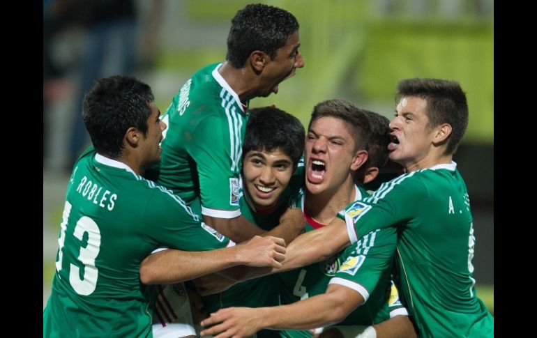 Los jóvenes del equipo azteca lograron dejar en el camino a Brasil. MEXSPORT /