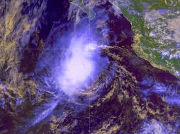 El SMN prevé en Jalisco periodos de chubascos con tormentas fuertes, así como en sus Estados colindantes. ESPECIAL /