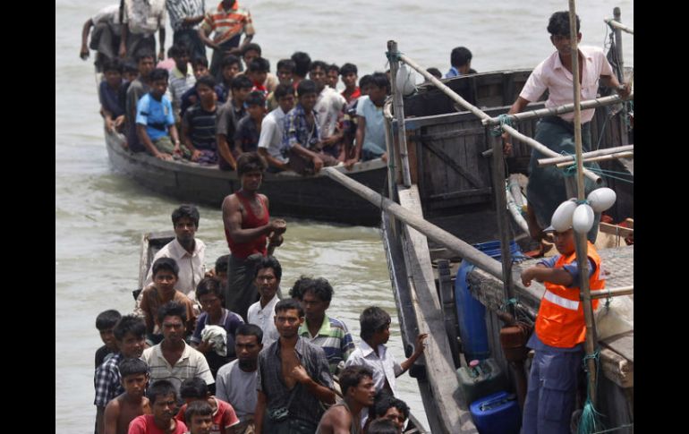 Varias personas huyen de Rakhine cuando inicia el mes de noviembre cada año y las aguas se tranquilizan. ARCHIVO /