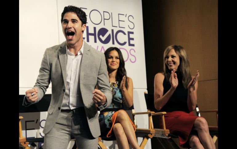 Darren Criss, actor de la serie 'Glee', reacciona por su nominación a mejor Actor de Televisión de Comedia. AP /