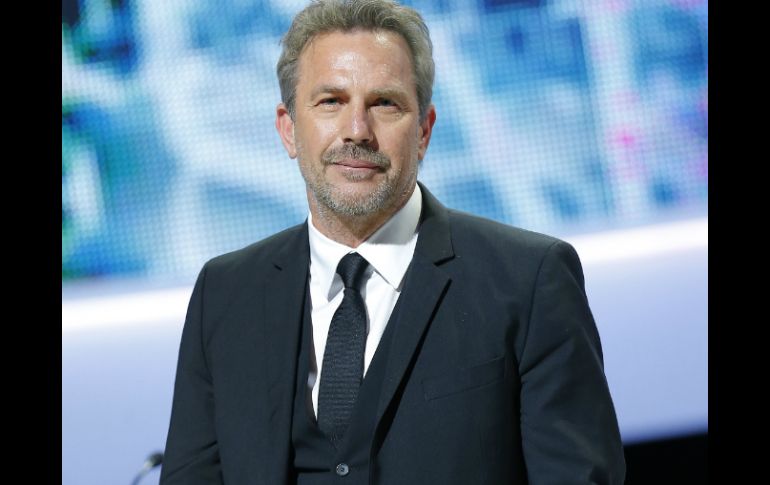 Hace diez años, Kevin Costner dio el espaldarazo a Diego Luna en Hollywood. ARCHIVO /